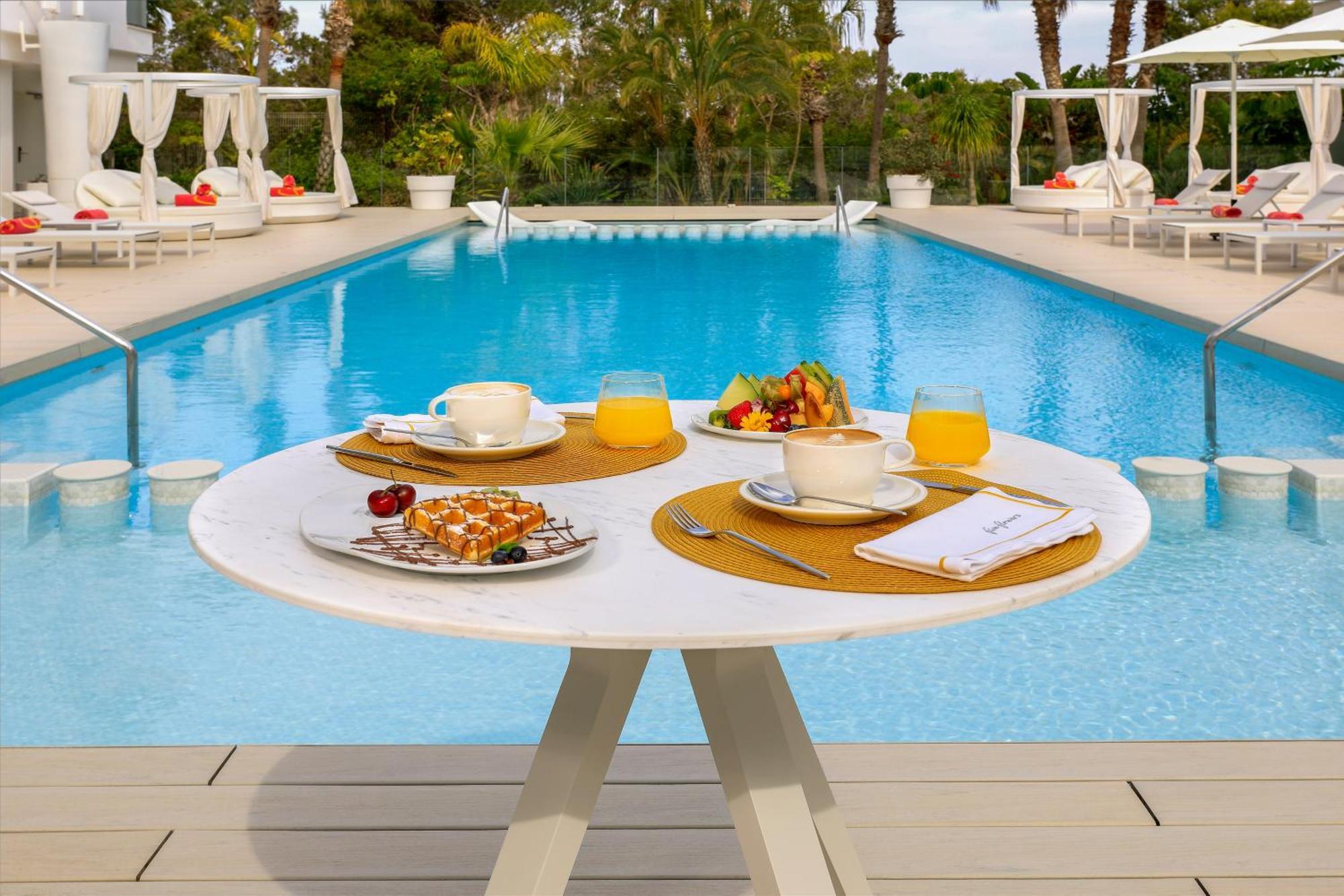 Five Flowers Hotel Formentera, Member Of Melia Collection Es Pujols Exterior foto