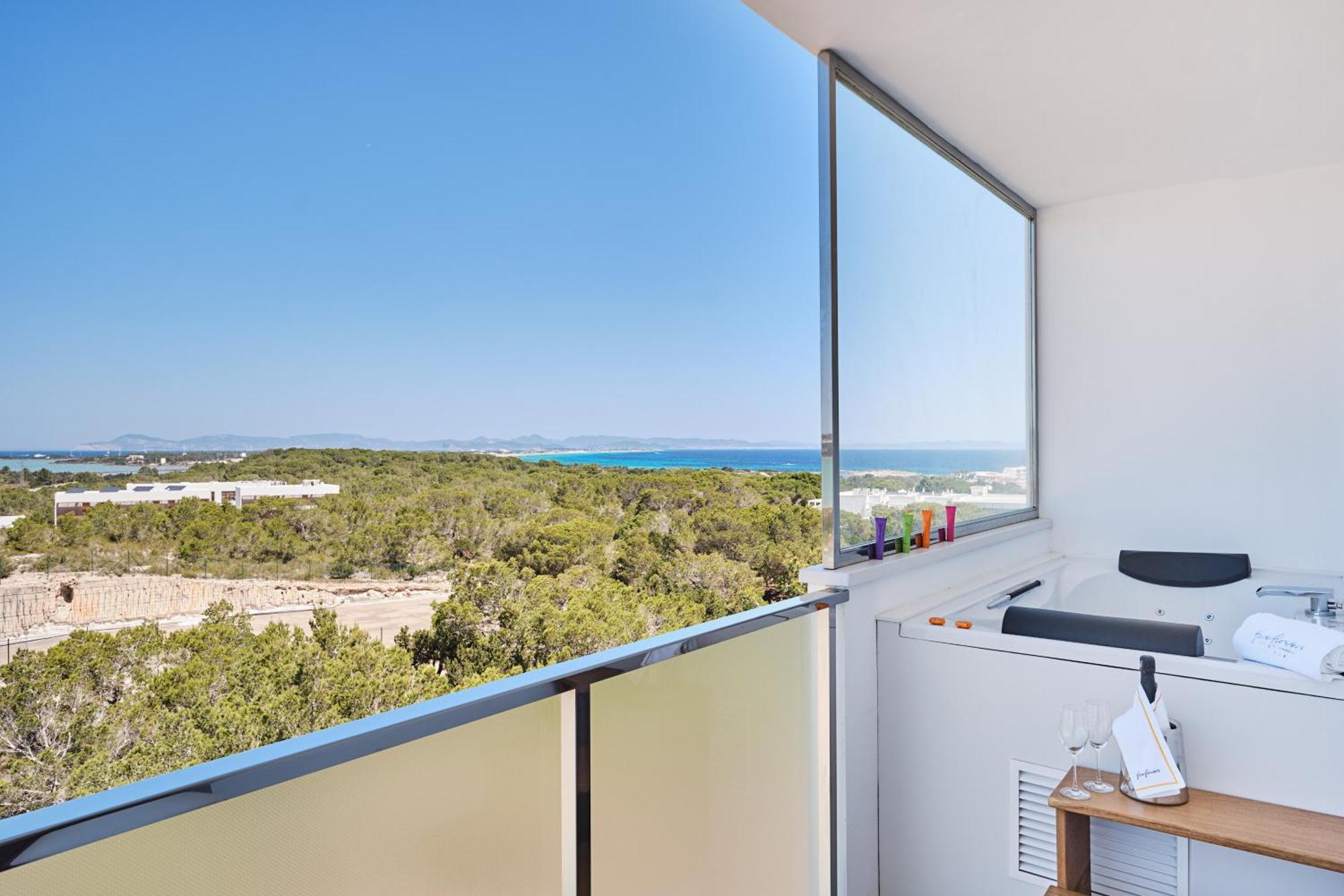 Five Flowers Hotel Formentera, Member Of Melia Collection Es Pujols Exterior foto