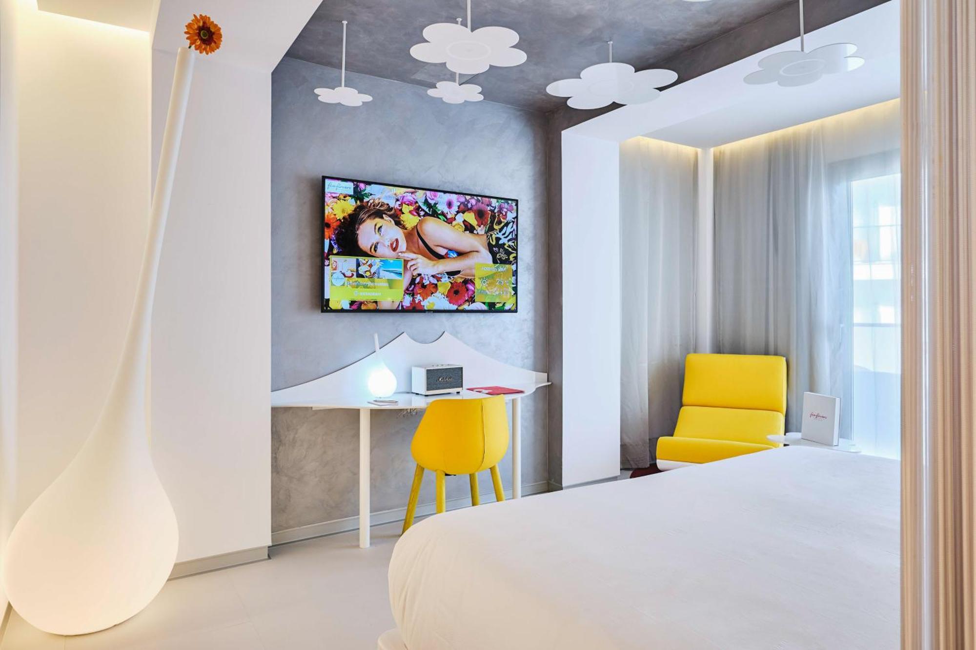 Five Flowers Hotel Formentera, Member Of Melia Collection Es Pujols Exterior foto